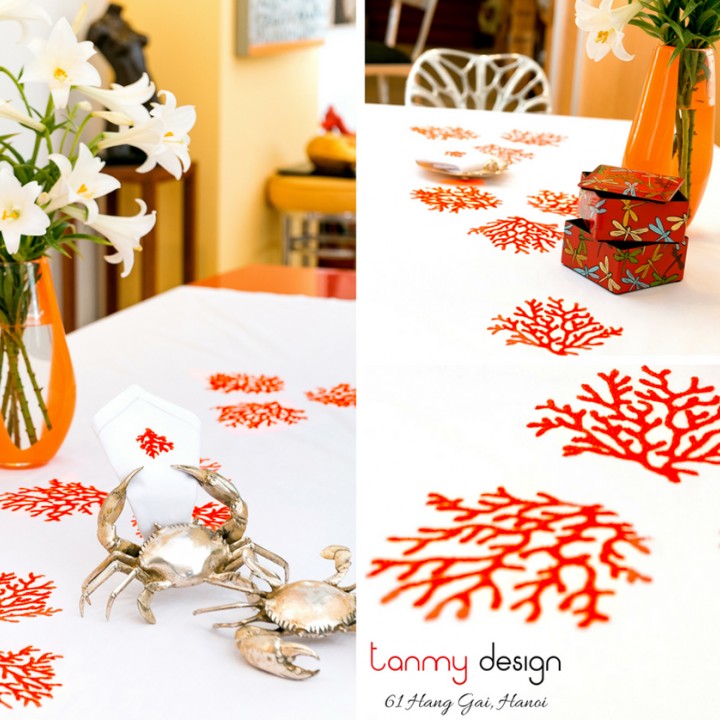 Rectangle coral embroidered table cloth (300x180cm) - include 12 napkins